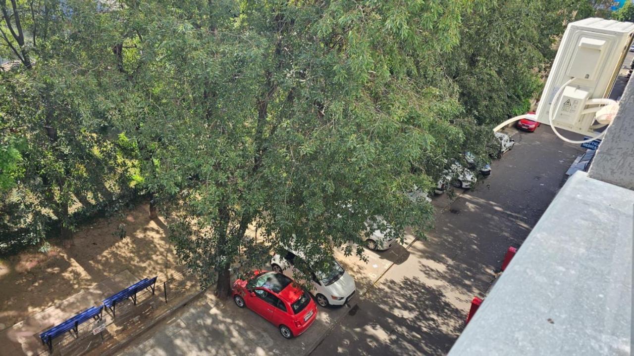 Cosy 2 Rooms Apartment In The Center Of The City Bukares Bagian luar foto