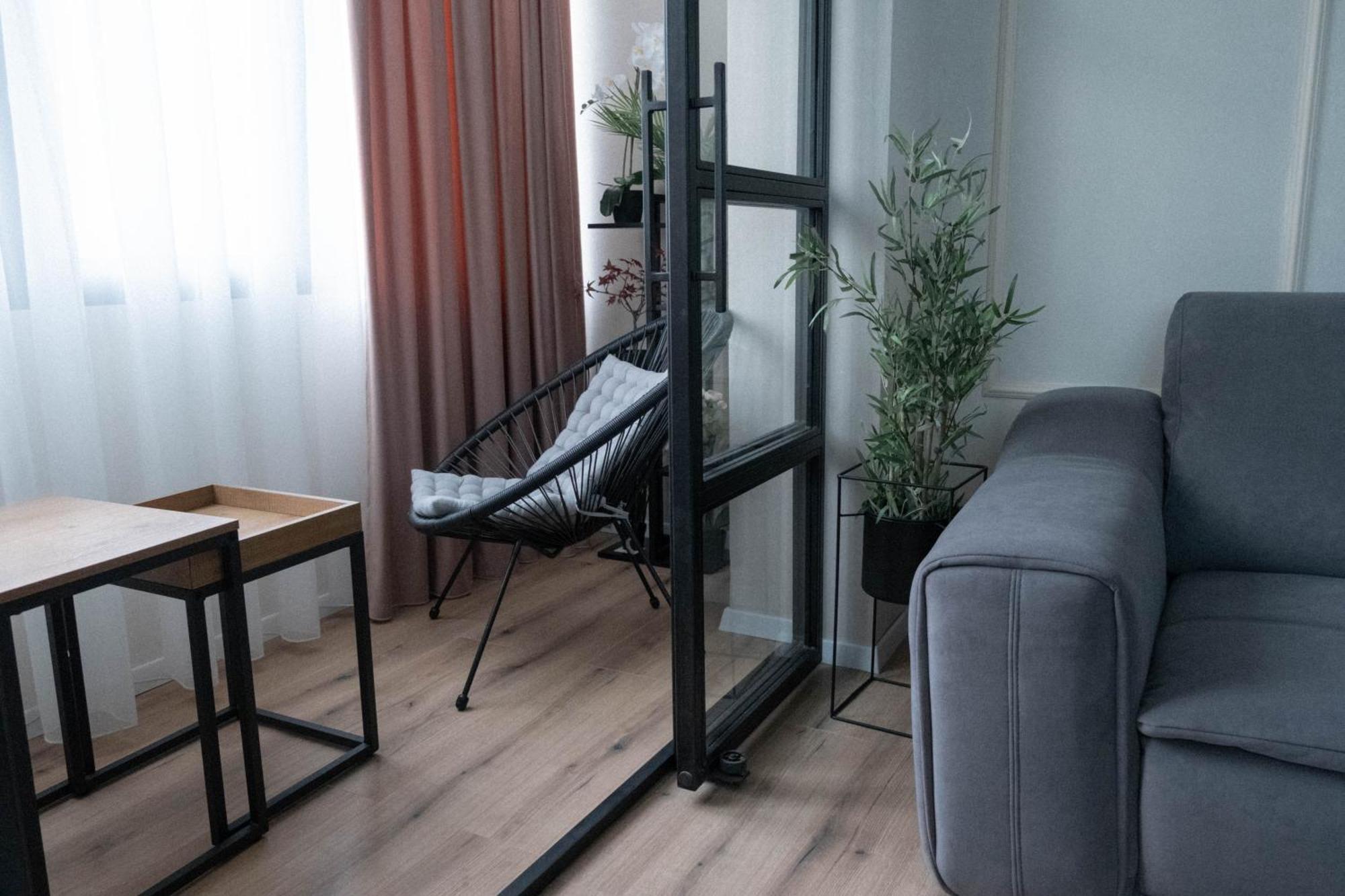 Cosy 2 Rooms Apartment In The Center Of The City Bukares Bagian luar foto