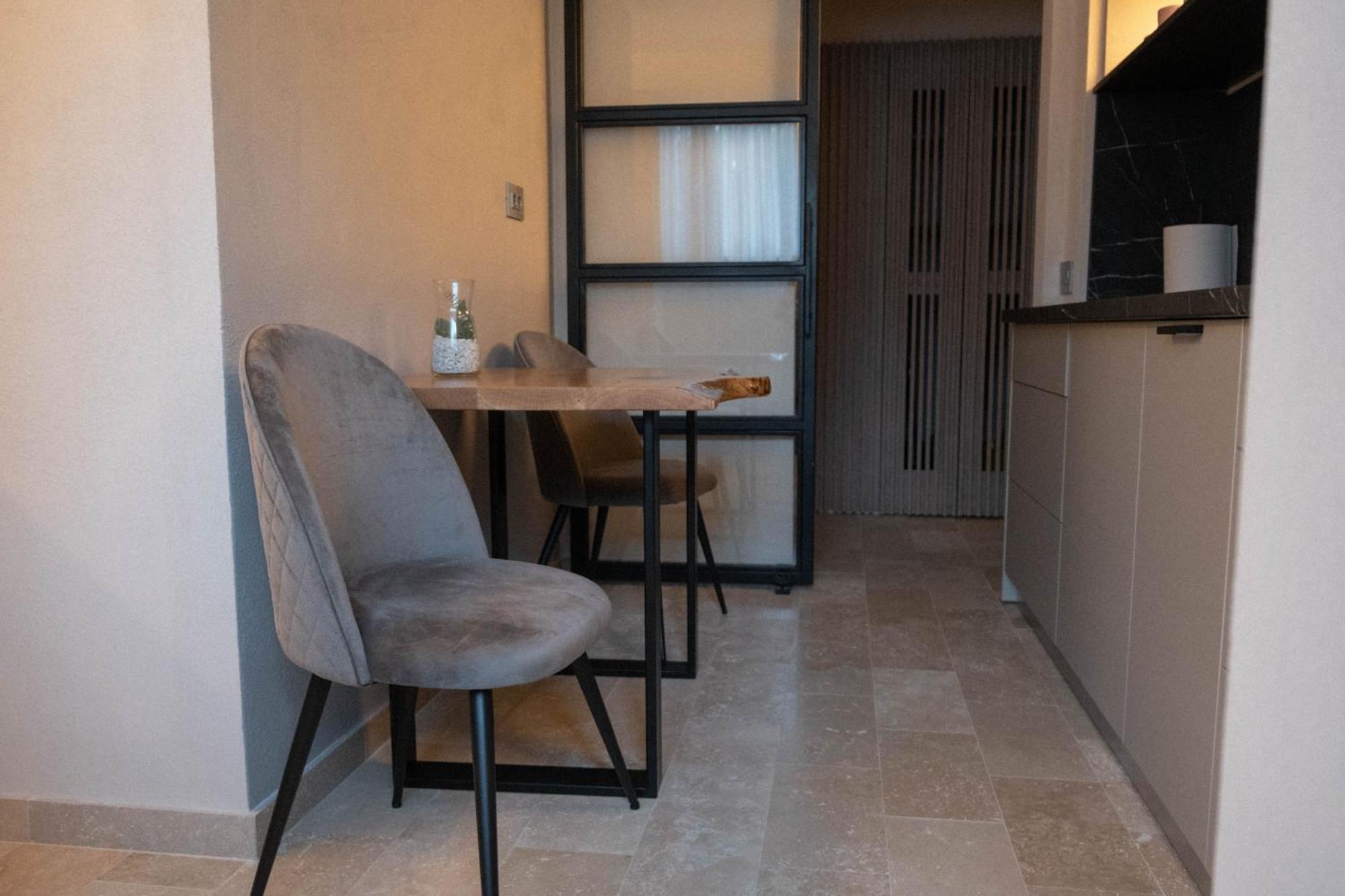 Cosy 2 Rooms Apartment In The Center Of The City Bukares Bagian luar foto