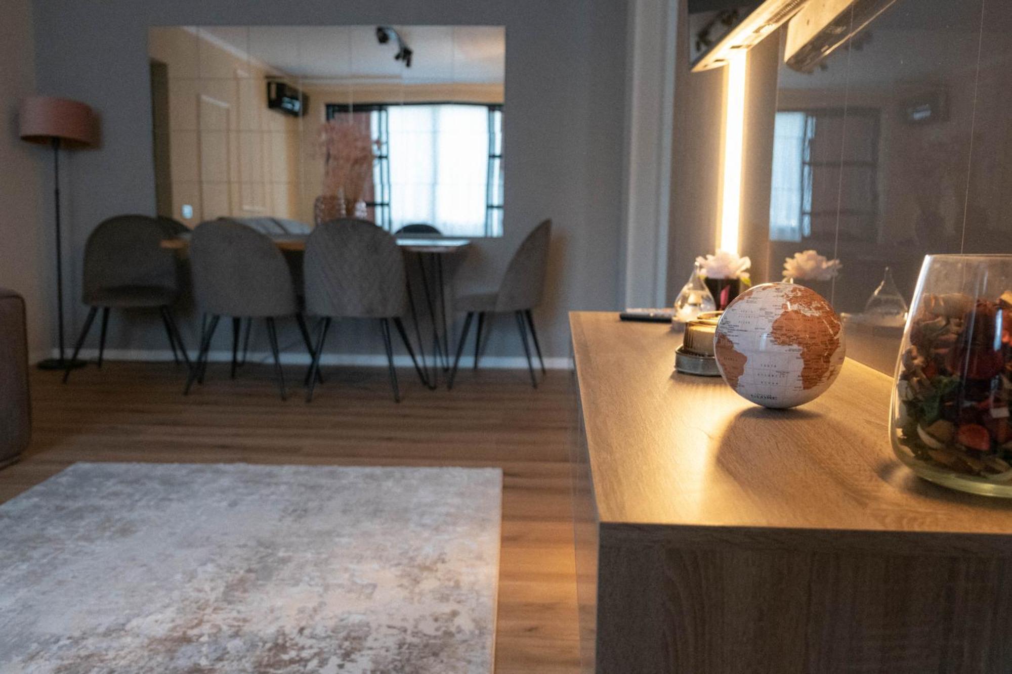 Cosy 2 Rooms Apartment In The Center Of The City Bukares Bagian luar foto