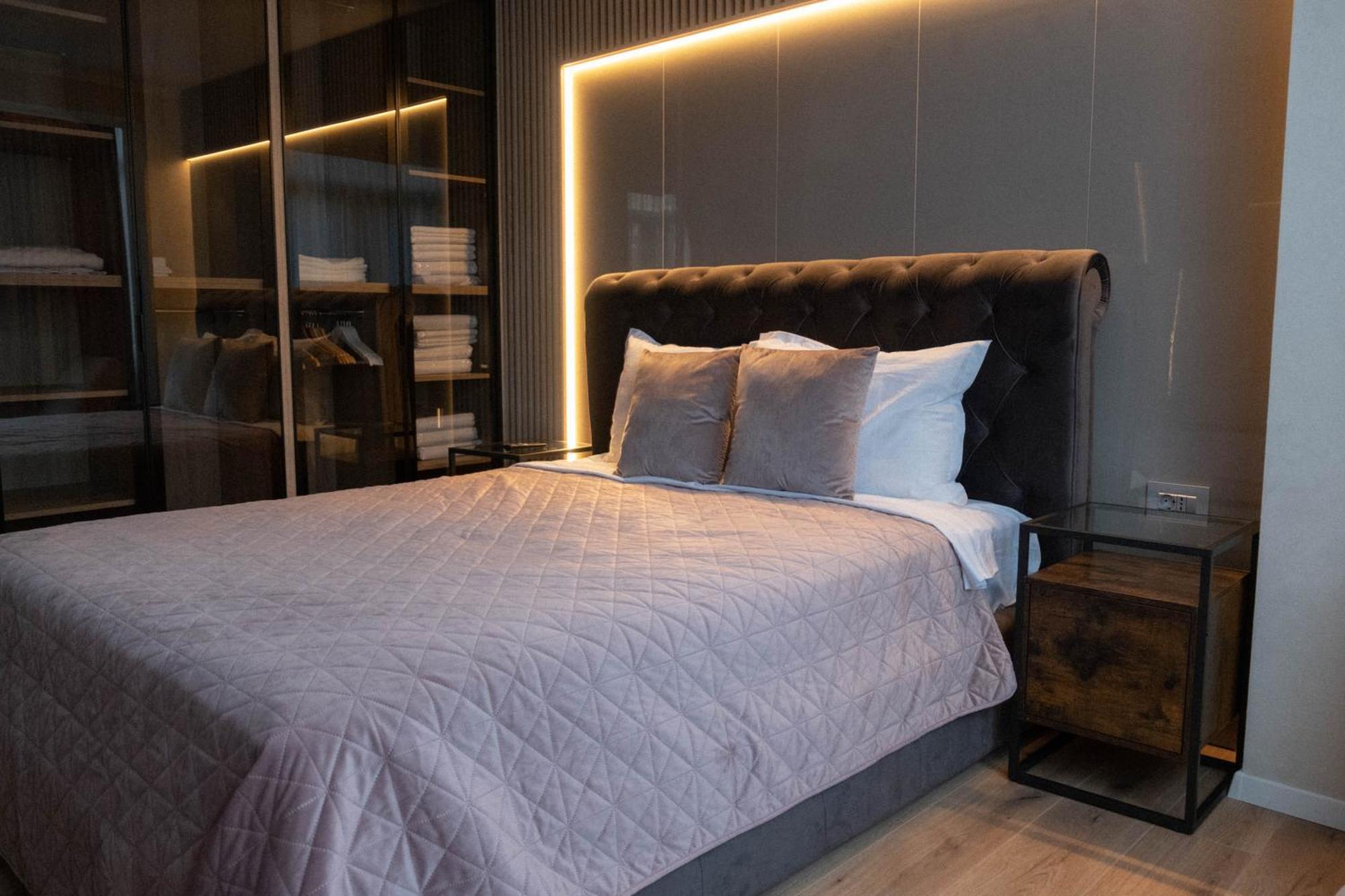 Cosy 2 Rooms Apartment In The Center Of The City Bukares Bagian luar foto