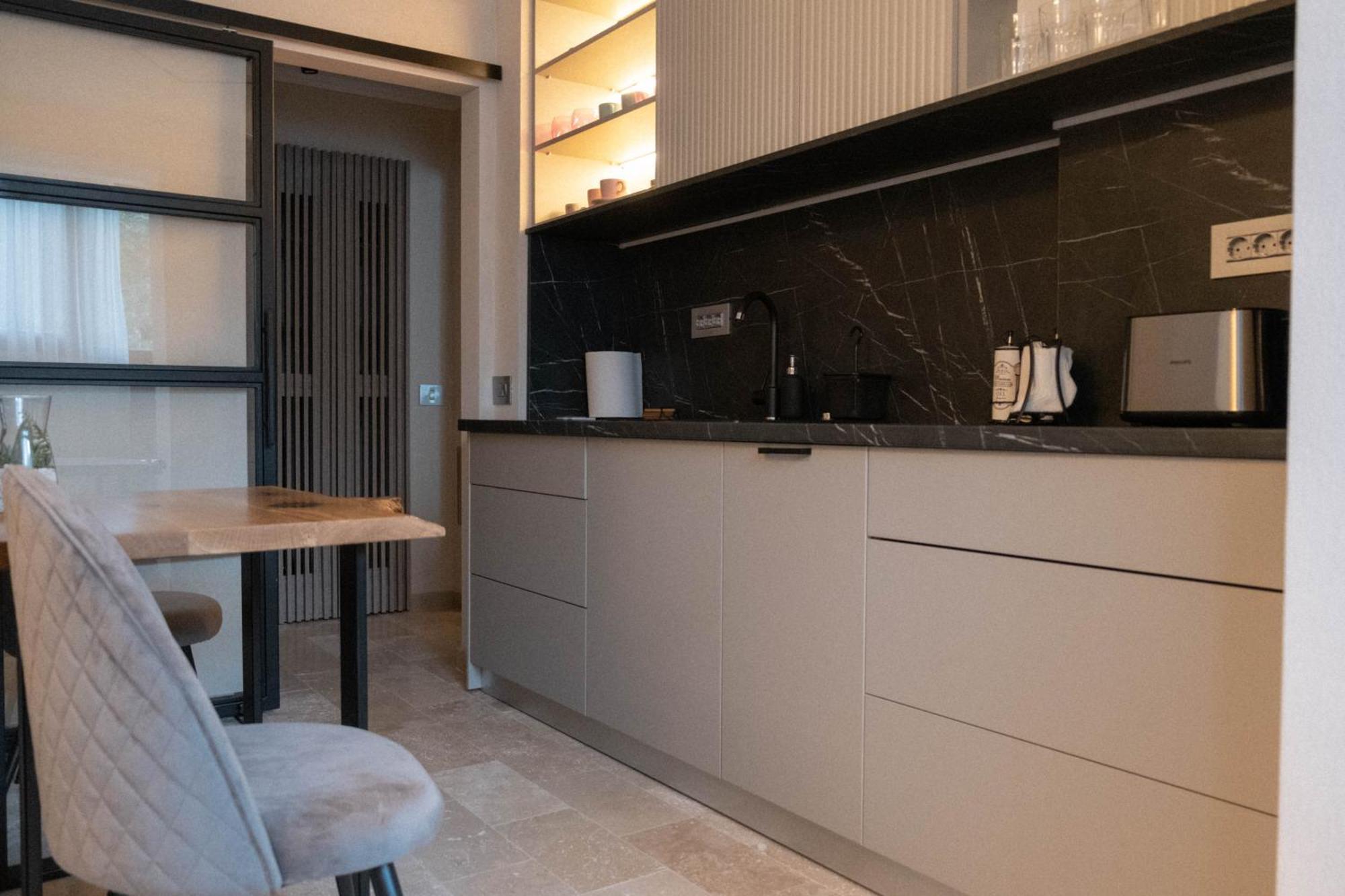 Cosy 2 Rooms Apartment In The Center Of The City Bukares Bagian luar foto